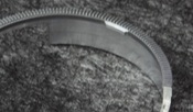 齿轮  铝质压铸件  平行度20μ